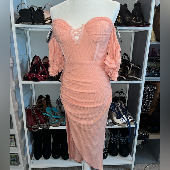 Miss Circle Dress - Picture 4 of 11